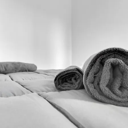 Cre9 -loreto - Duomo- - Modern - Apartment