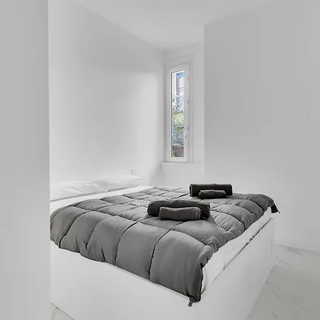 Cre9 -loreto - Duomo- - Modern - דירה